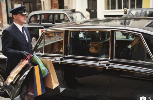 Bất ngờ thói truy hoan với tiệc sex của giới tỷ phú - Hình 4 Bat ngo thoi truy hoan voi tiec sex cua gioi ty phu-Hinh-4