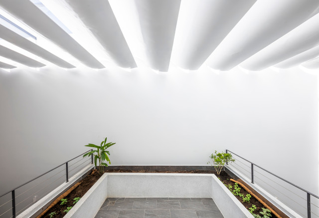 Bao ngoai ngo nganh voi thiet ke la dieu chinh anh sang cua ngoi nha o Lam Dong-Hinh-4