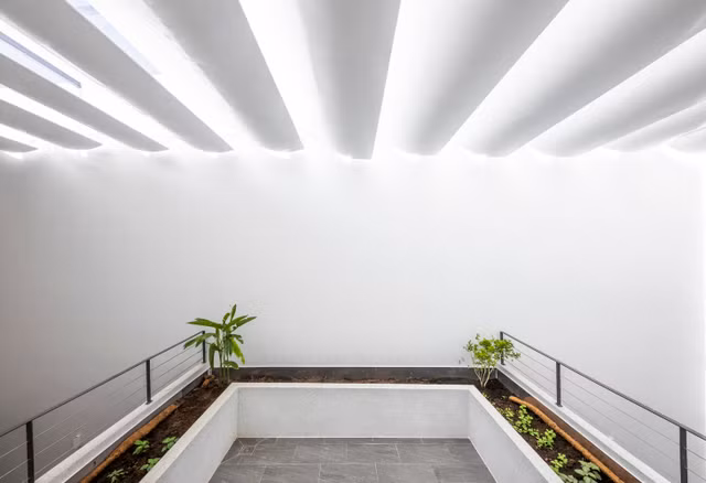 Bao ngoai ngo nganh voi thiet ke la dieu chinh anh sang cua ngoi nha o Lam Dong-Hinh-4