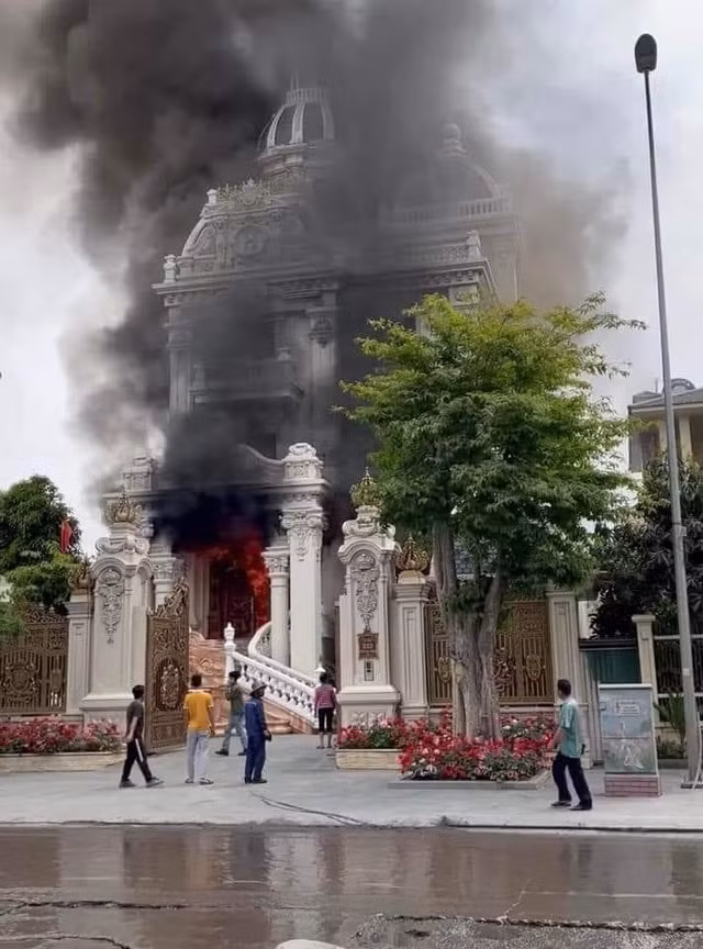 Loat lau dai tram ty cua dai gia tinh le