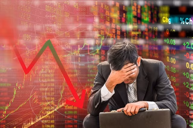 Co dong lon tai VNE bi ban giai chap khi co phieu co 7 phien giam san