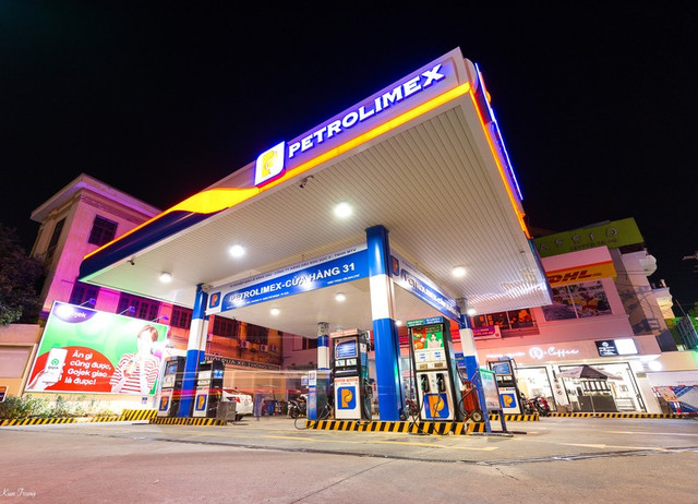 PV OIL dự kiến lãi năm 2023 giảm 34% do thị trường xăng dầu khó đoán PV OIL du kien lai nam 2023 giam 34% do thi truong xang dau kho doan