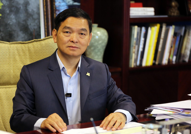 Tap doan Hoa Binh giai trinh ve Nghi quyet HDQT ngay 31/12/2022