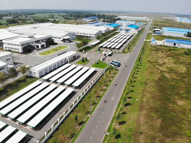 Lợi nhuận SZC sụt đến 84% do giảm nguồn thu từ mảng cho thuê đất Loi nhuan SZC sut den 84% do giam nguon thu tu mang cho thue dat