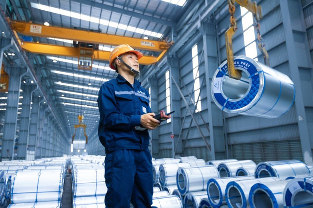 Xuất khẩu thép trong quý 1/2024 của Hoà Phát sẽ như thế nào? Xuat khau thep trong quy 1/2024 cua Hoa Phat se nhu the nao?