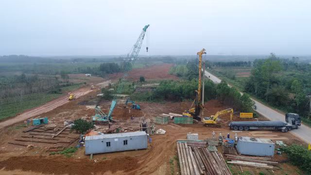 VNDirect vua chi gan 13 ty dong gom co phieu nhom dau tu cong