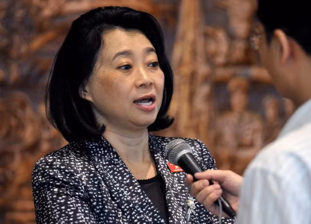 ITA cua ba Dang Thi Hoang Yen noi gi ve doanh thu thuan am hon 2.000 ty dong?