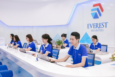 Cổ đông lớn muốn thoái sạch vốn tại Chứng khoán Everest Co dong lon muon thoai sach von tai Chung khoan Everest