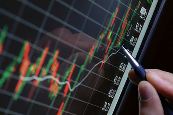 Ngân hàng đỡ VN-Index không giảm sâu phiên 6/1 Ngan hang do VN-Index khong giam sau phien 6/1
