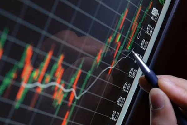 Ngan hang do VN-Index khong giam sau phien 6/1