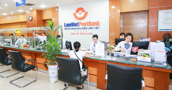 Người thân sếp LienVietPostBank bán hết vốn LPB Nguoi than sep LienVietPostBank ban het von LPB