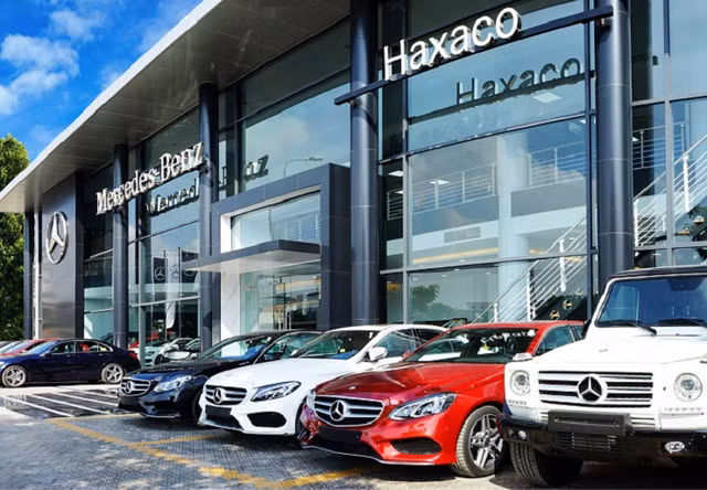 Dai gia phan phoi Mercedes-Benz lai lao doc 92% trong quy 1