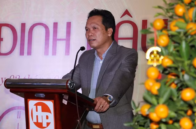 HPX: Vo chong Chu tich Do Quy Hai tiep tuc bi 'call margin', 2 lanh dao tu nhiem