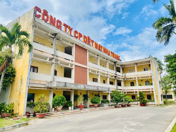 Một doanh nghiệp may bị phạt và truy thu thuế 2,7 tỷ đồng Mot doanh nghiep may bi phat va truy thu thue 2,7 ty dong