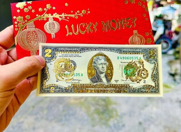 Muôn kiểu loại tiền in hình rồng rao bán đầy chợ mạng - Hình 2 Muon kieu loai tien in hinh rong rao ban day cho mang-Hinh-2