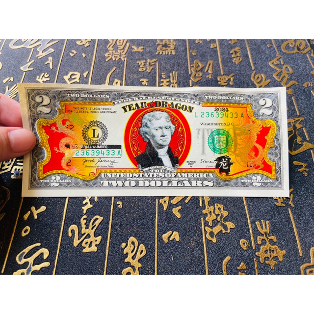 Muôn kiểu loại tiền in hình rồng rao bán đầy chợ mạng Muon kieu loai tien in hinh rong rao ban day cho mang