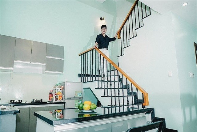 Ca sĩ Long Nhật khoe biệt phủ hơn 500 m2 trị giá 21 tỷ tại Huế - Hình 9 Ca si Long Nhat khoe biet phu hon 500 m2 tri gia 21 ty tai Hue-Hinh-9