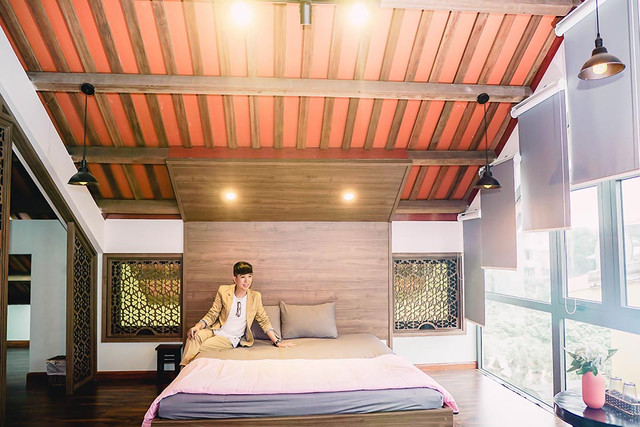 Ca sĩ Long Nhật khoe biệt phủ hơn 500 m2 trị giá 21 tỷ tại Huế - Hình 8 Ca si Long Nhat khoe biet phu hon 500 m2 tri gia 21 ty tai Hue-Hinh-8