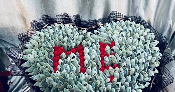 Những bó hoa khổng lồ siêu đắt đỏ gây sốt dịp 8/3 - Hình 4 Nhung bo hoa khong lo sieu dat do gay sot dip 8/3-Hinh-4