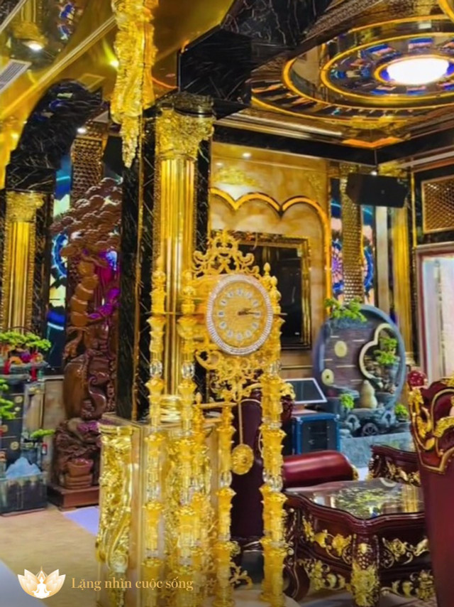 Đại gia đồng nát chi 100 tỷ xây lâu đài dát vàng ở Nghệ An - Hình 9 Dai gia dong nat chi 100 ty xay lau dai dat vang o Nghe An-Hinh-9