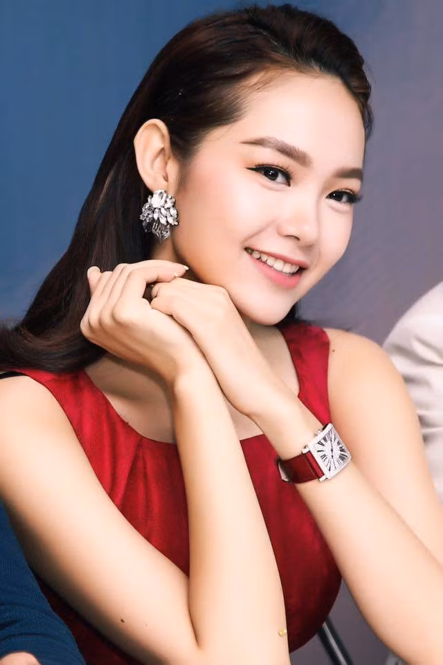 Do giau co cua dien vien Minh Hang sau khi lay chong dai gia-Hinh-12