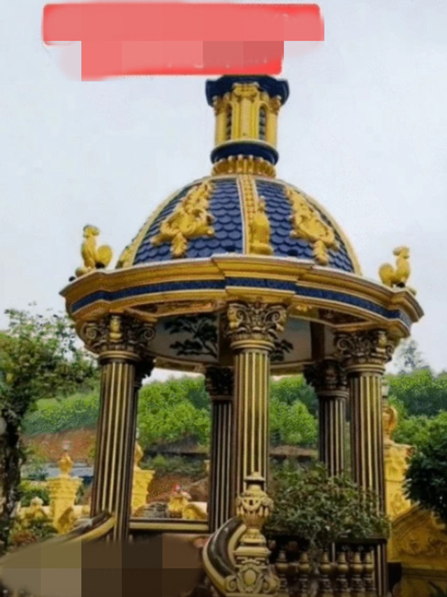 Đại gia đồng nát chi 100 tỷ xây lâu đài dát vàng ở Nghệ An - Hình 12 Dai gia dong nat chi 100 ty xay lau dai dat vang o Nghe An-Hinh-12