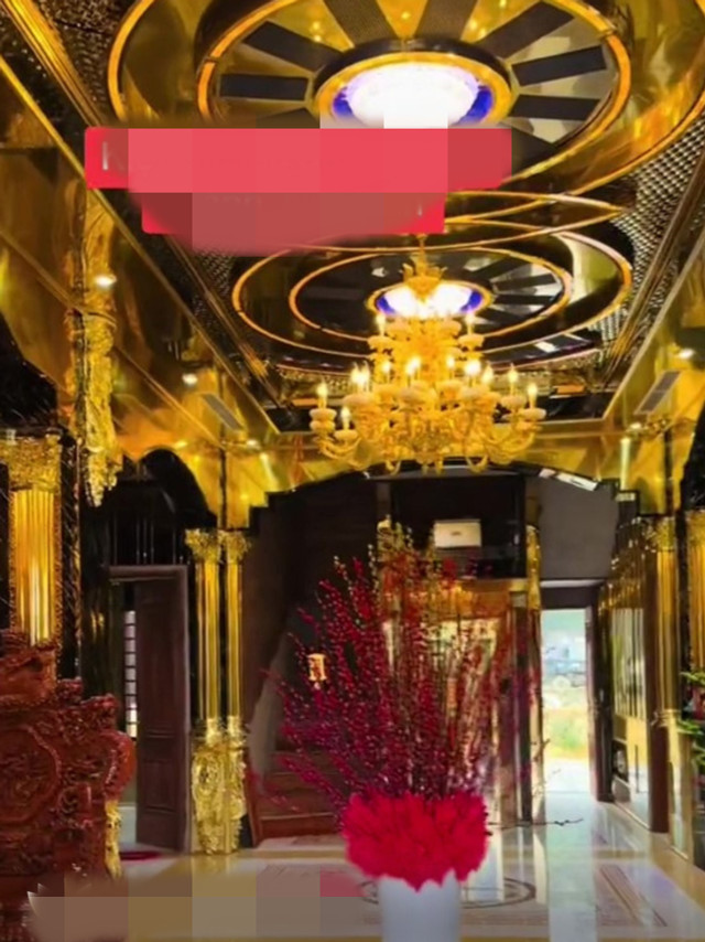 Đại gia đồng nát chi 100 tỷ xây lâu đài dát vàng ở Nghệ An - Hình 10 Dai gia dong nat chi 100 ty xay lau dai dat vang o Nghe An-Hinh-10