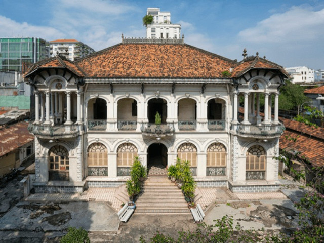 Căn biệt thự đại gia Trương Mỹ Lan xin giữ lại đã hơn 100 năm tuổi - Hình 5 Can biet thu dai gia Truong My Lan xin giu lai da hon 100 nam tuoi-Hinh-5