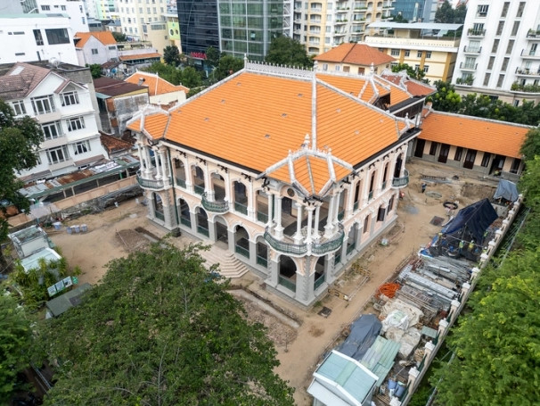 Căn biệt thự đại gia Trương Mỹ Lan xin giữ lại đã hơn 100 năm tuổi - Hình 2 Can biet thu dai gia Truong My Lan xin giu lai da hon 100 nam tuoi-Hinh-2