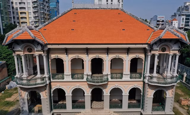 Can biet thu dai gia Truong My Lan xin giu lai da hon 100 nam tuoi