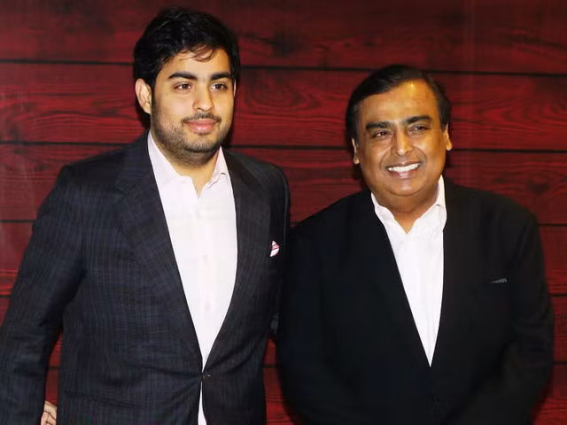 Biet gi ve 3 nguoi con cua ty phu Mukesh Ambani?