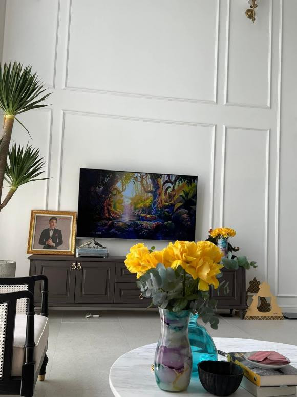 Bên trong căn hộ cao cấp 8 tỷ của ca sỹ Dương Triệu Vũ ở TP HCM - Hình 10 Ben trong can ho cao cap 8 ty cua ca sy Duong Trieu Vu o TP HCM-Hinh-10