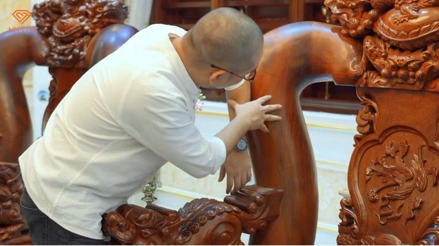 Tận mục biệt thự toàn gỗ quý của đại gia Thanh Hóa - Hình 4 Tan muc biet thu toan go quy cua dai gia Thanh Hoa-Hinh-4