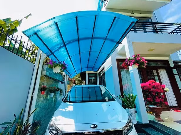 Nhung sao Viet nhieu tien di thue nha sang chanh de o-Hinh-2