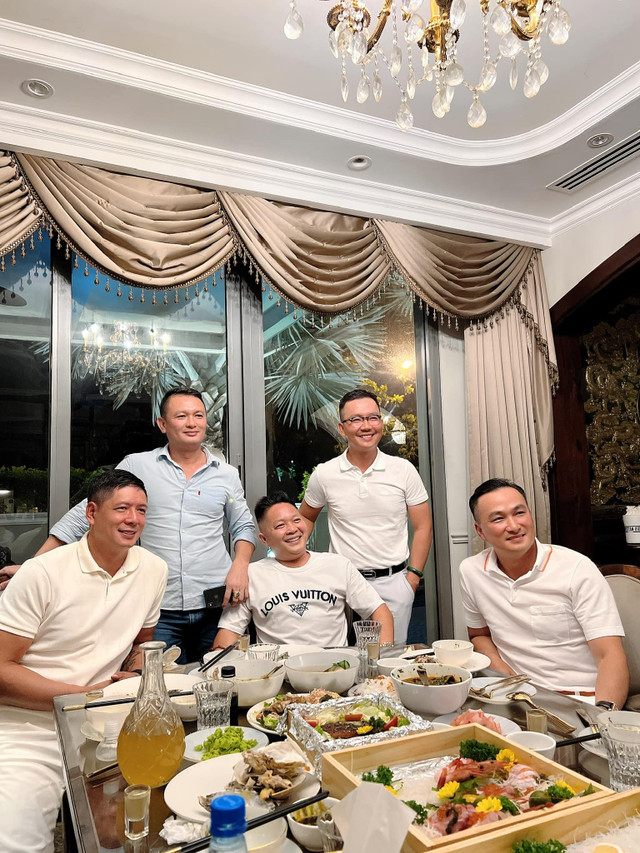 Bên trong biệt thự xa hoa nhà chồng Bảo Thy được hé lộ - Hình 6 Ben trong biet thu xa hoa nha chong Bao Thy duoc he lo-Hinh-6