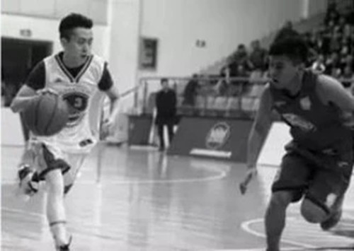 Tần Phấn có biệt danh 'King' tại Thượng Hải có thoái ăn chơi vô độ - Hình 11 Tan Phan co biet danh 'King' tai Thuong Hai co thoai an choi vo do-Hinh-11