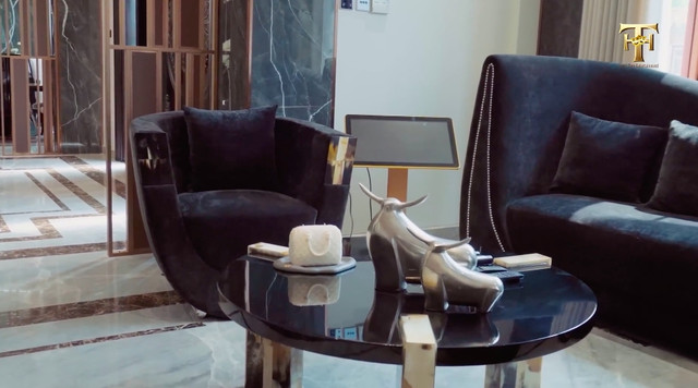 Biệt thự của danh hài Việt Hương được đầu tư 300 tỷ - Hình 5 Biet thu cua danh hai Viet Huong duoc dau tu 300 ty-Hinh-5