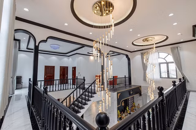 Căn biệt thự Hoa hậu Phan Thị Mơ tặng ba mẹ xây trên khuôn viên rộng 1.000m2 - Hình 11 Can biet thu Hoa hau Phan Thi Mo tang ba me xay tren khuon vien rong 1.000m2-Hinh-11