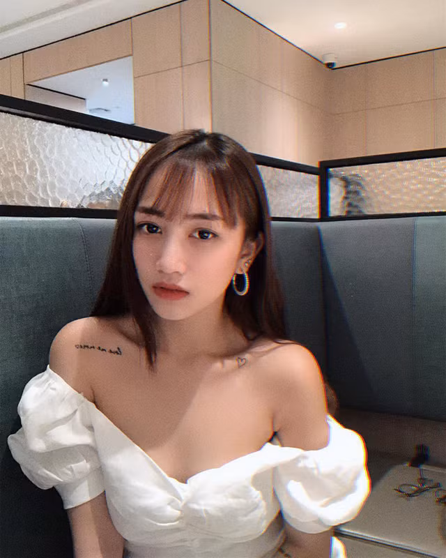 Con gai cua dai gia Minh Nhua dien bikini khoe 3 vong nong ruc-Hinh-7