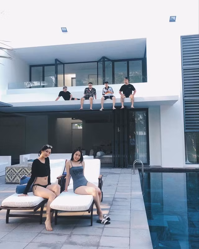 Con gai cua dai gia Minh Nhua dien bikini khoe 3 vong nong ruc-Hinh-5