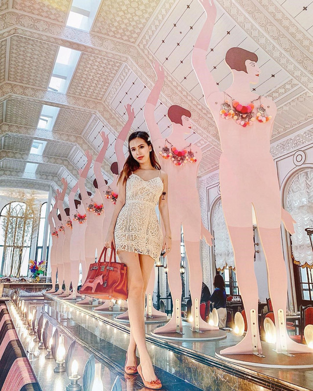 Tiểu thư của hội Rich Kid khoe body cực nóng đố ai rời mắt được - Hình 10 Tieu thu cua hoi Rich Kid khoe body cuc nong do ai roi mat duoc-Hinh-10