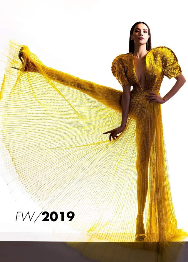 Hồ Ngọc Hà trở thành tâm điểm chế ảnh sau màn diện đồ xuyên thấu tạo dáng “lạ” Ho Ngoc Ha tro thanh tam diem che anh sau man dien do xuyen thau tao dang “la”