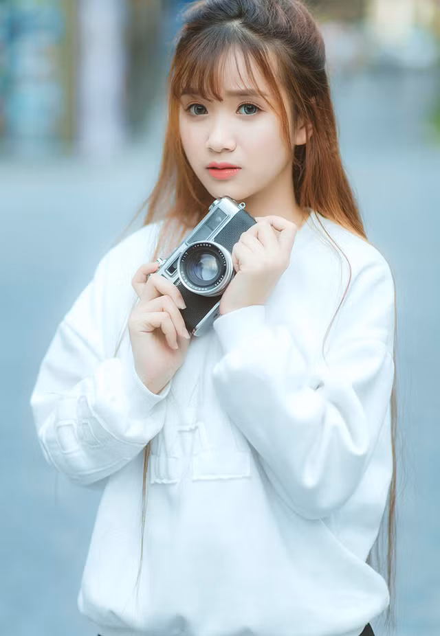 Thieu nu xinh nhu bup be don tim moi nam nhan tu cai nhin dau tien-Hinh-7