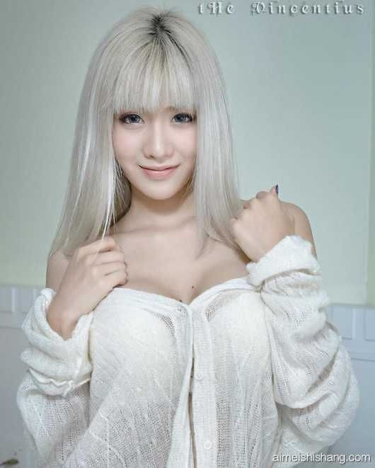 Hot girl Thái Lan xinh đẹp tuyệt đỉnh, vòng 1 hút mọi ánh nhìn - Hình 2 Hot girl Thai Lan xinh dep tuyet dinh, vong 1 hut moi anh nhin-Hinh-2