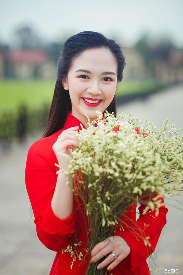 Hoa khôi Tràng An vừa học đại học vừa mang bầu vẫn gây bất ngờ với điều này Hoa khoi Trang An vua hoc dai hoc vua mang bau van gay bat ngo voi dieu nay