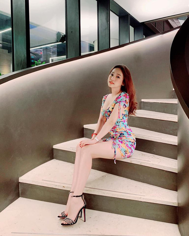 Mặc bikini khoe body cực gợi cảm nhưng hotgirl Thúy Vi bị bóc phốt điểm này - Hình 4 Mac bikini khoe body cuc goi cam nhung hotgirl Thuy Vi bi boc phot diem nay-Hinh-4