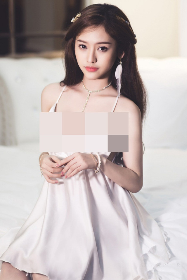 Mặc bikini khoe body cực gợi cảm nhưng hotgirl Thúy Vi bị bóc phốt điểm này - Hình 10 Mac bikini khoe body cuc goi cam nhung hotgirl Thuy Vi bi boc phot diem nay-Hinh-10