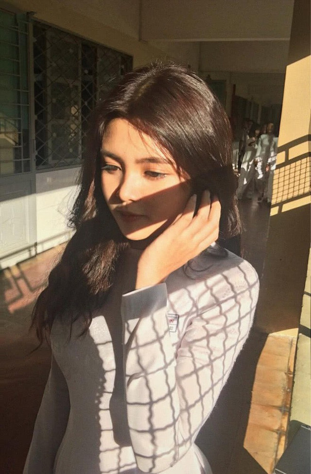 Vẻ nóng bỏng khó rời mắt của dàn hotgirl Việt chiếm sóng mạng xã hội - Hình 10 Ve nong bong kho roi mat cua dan hotgirl Viet chiem song mang xa hoi-Hinh-10