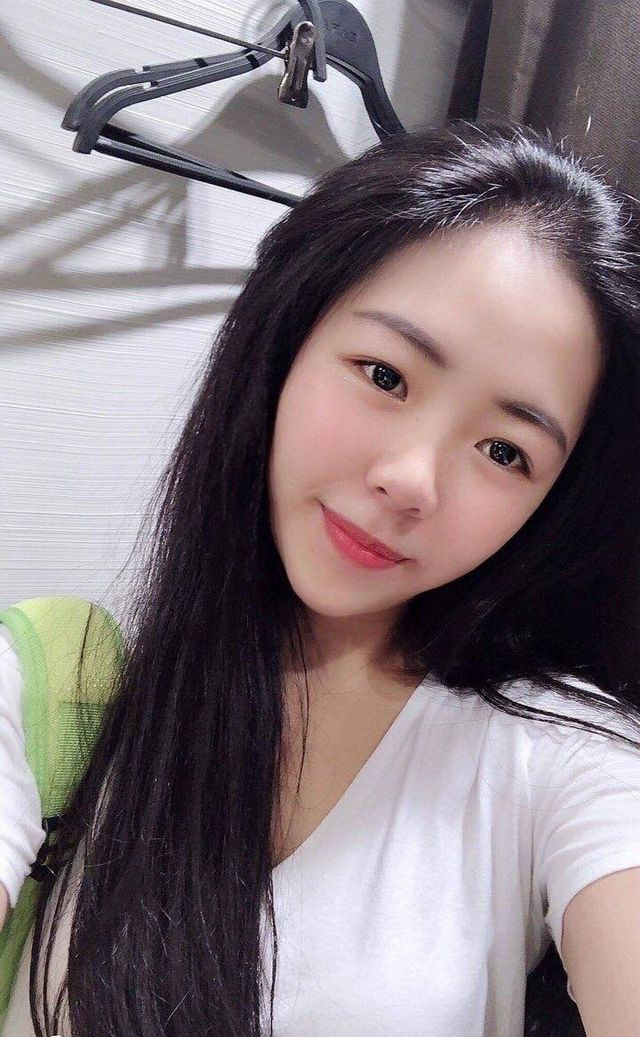 Lộ ảnh quá khứ hotgirl của ngành hàng không - Hình 6 Lo anh qua khu hotgirl cua nganh hang khong-Hinh-6