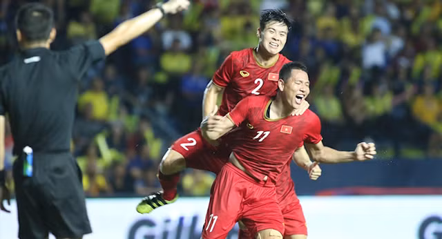 Chung ket King's Cup: Qua kich tinh, Viet Nam ve Nhi-Hinh-10